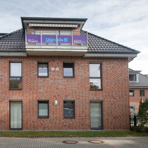 Diakonie Gütersloh e.V. - Pflege-Wohngemeinschaft in Friedrichsdorf "Haus im Pfarrgarten"